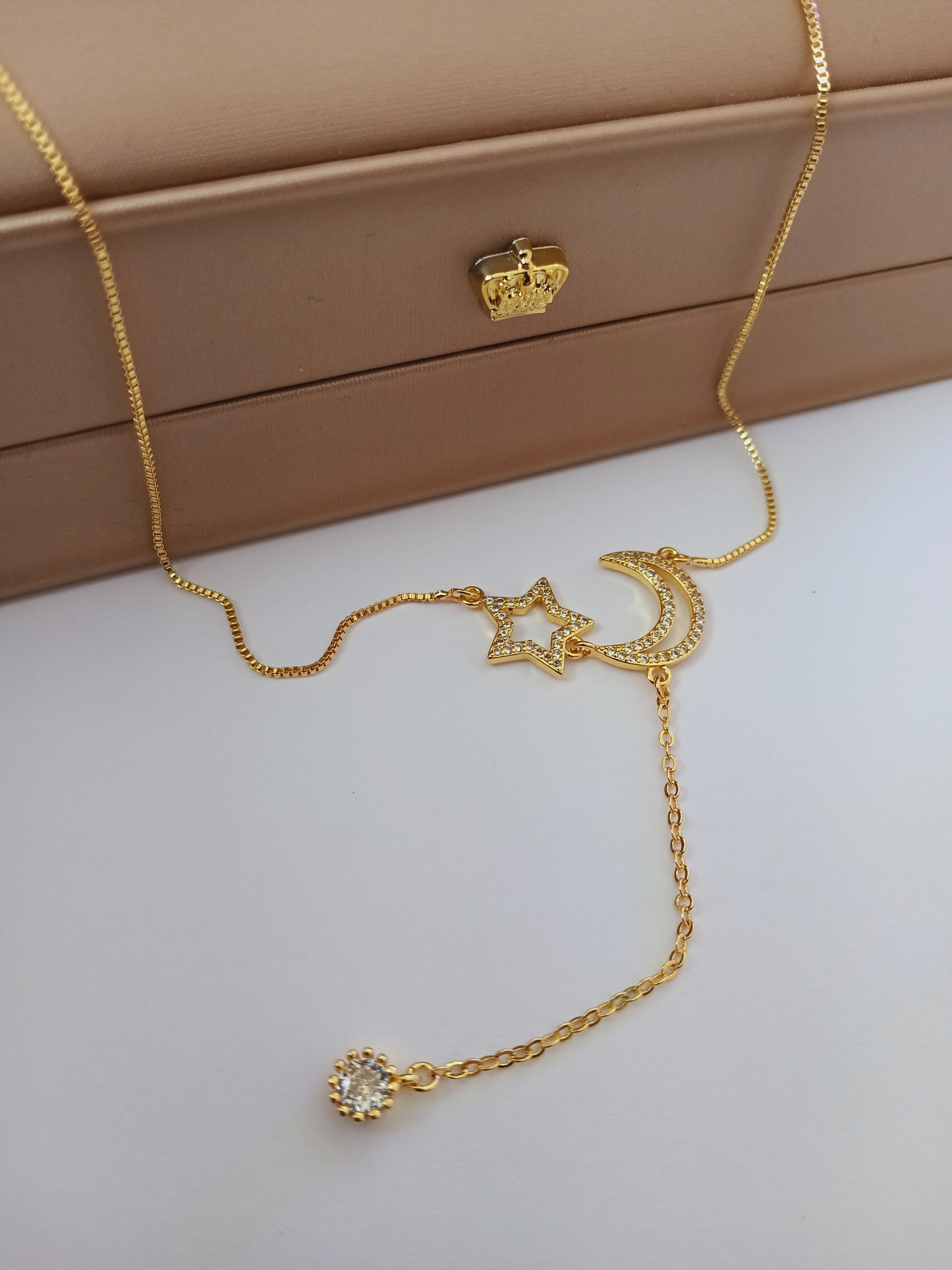 Media luna necklace