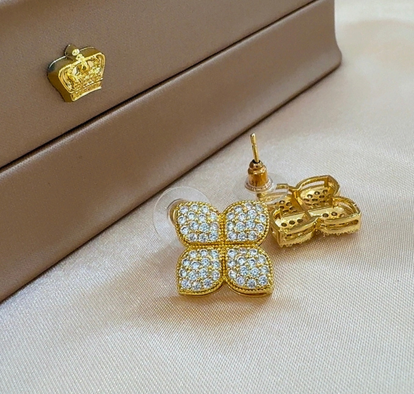 Flower earrings
