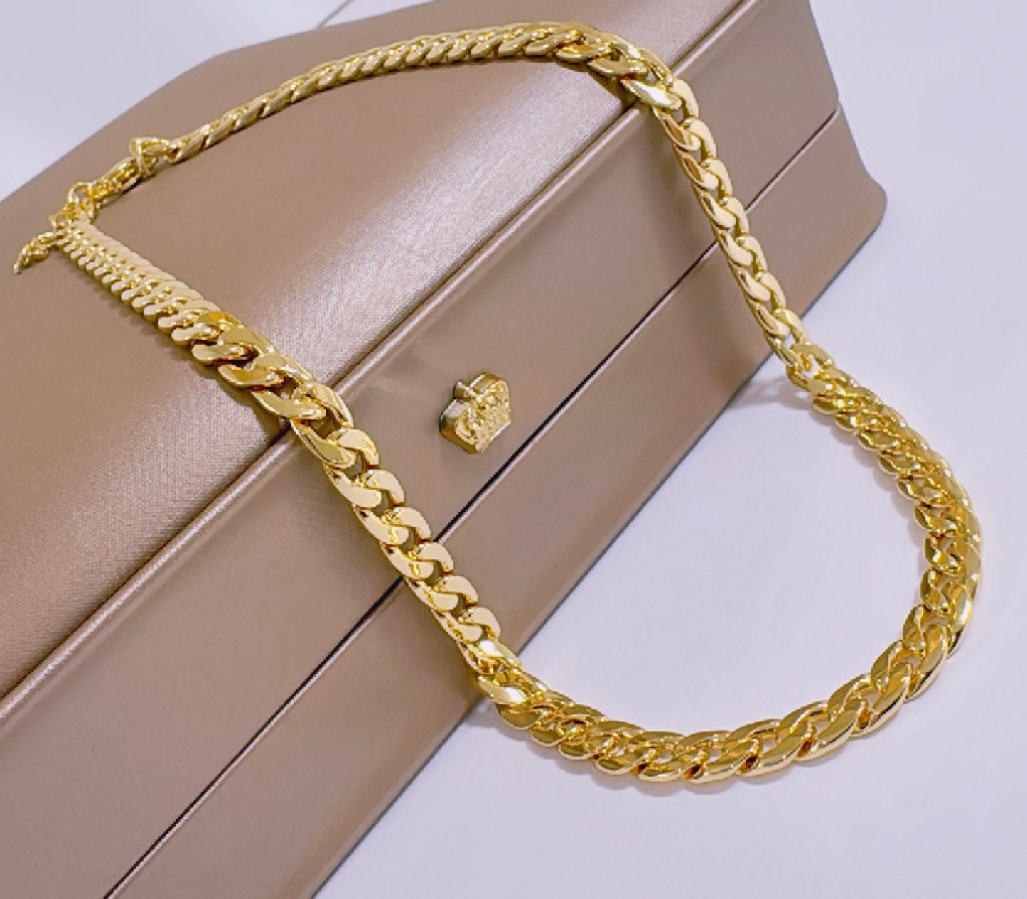 Cuban link necklace
