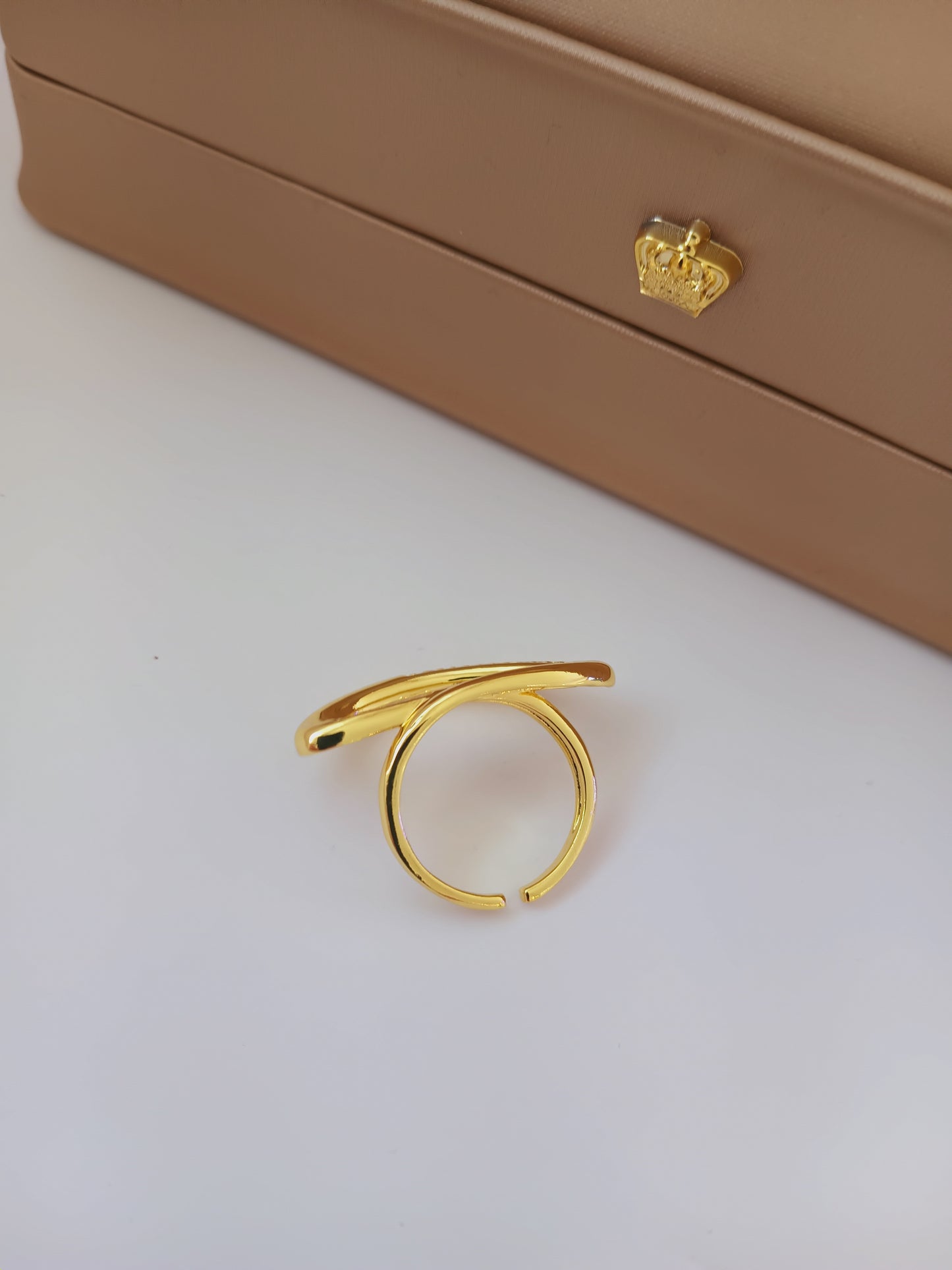 Olivia ring