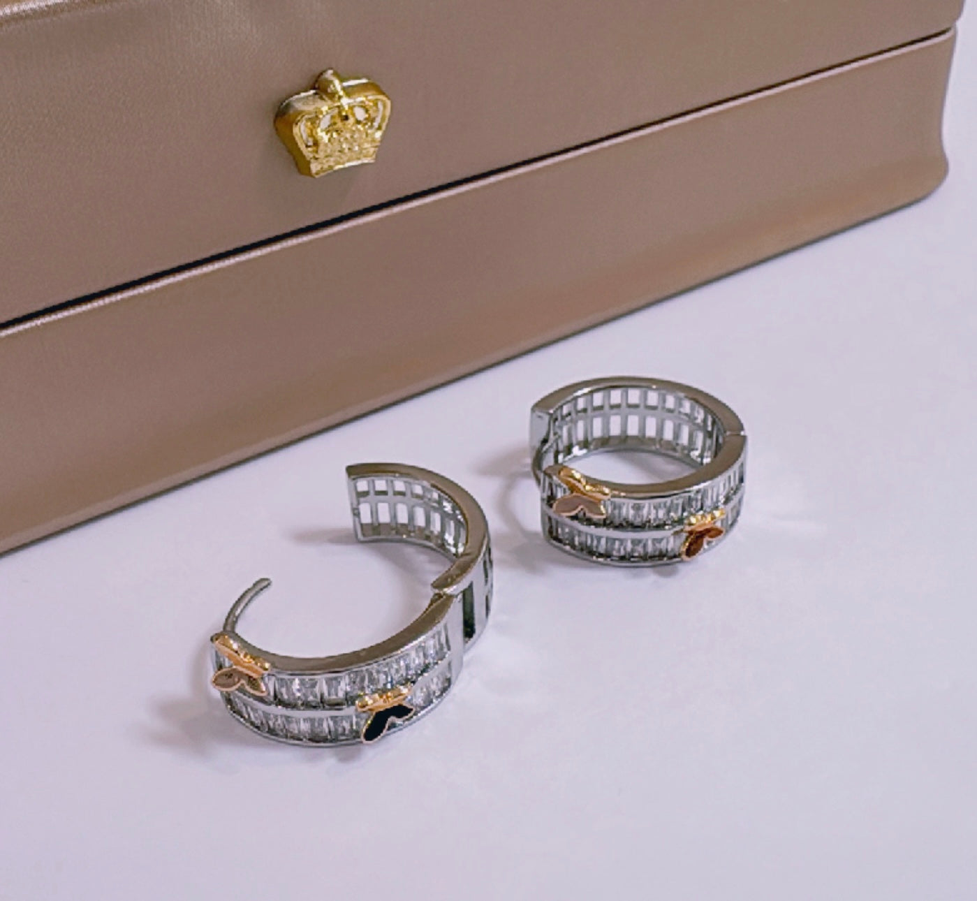 Helen hoops