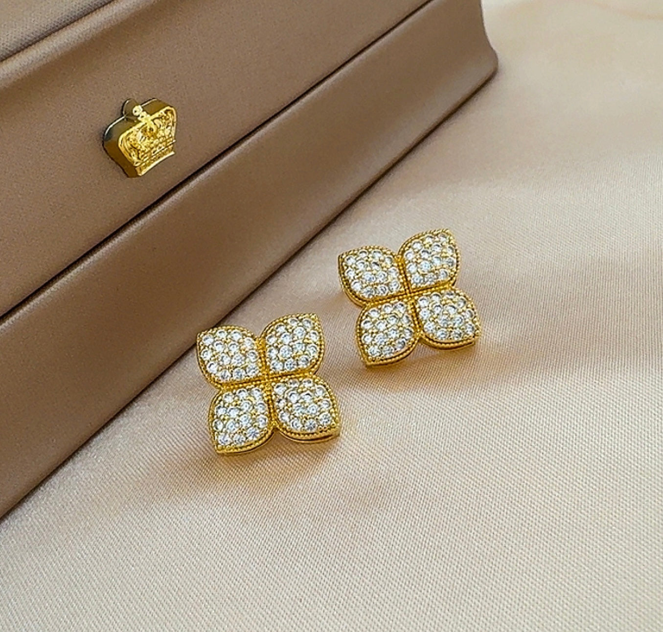 Flower earrings