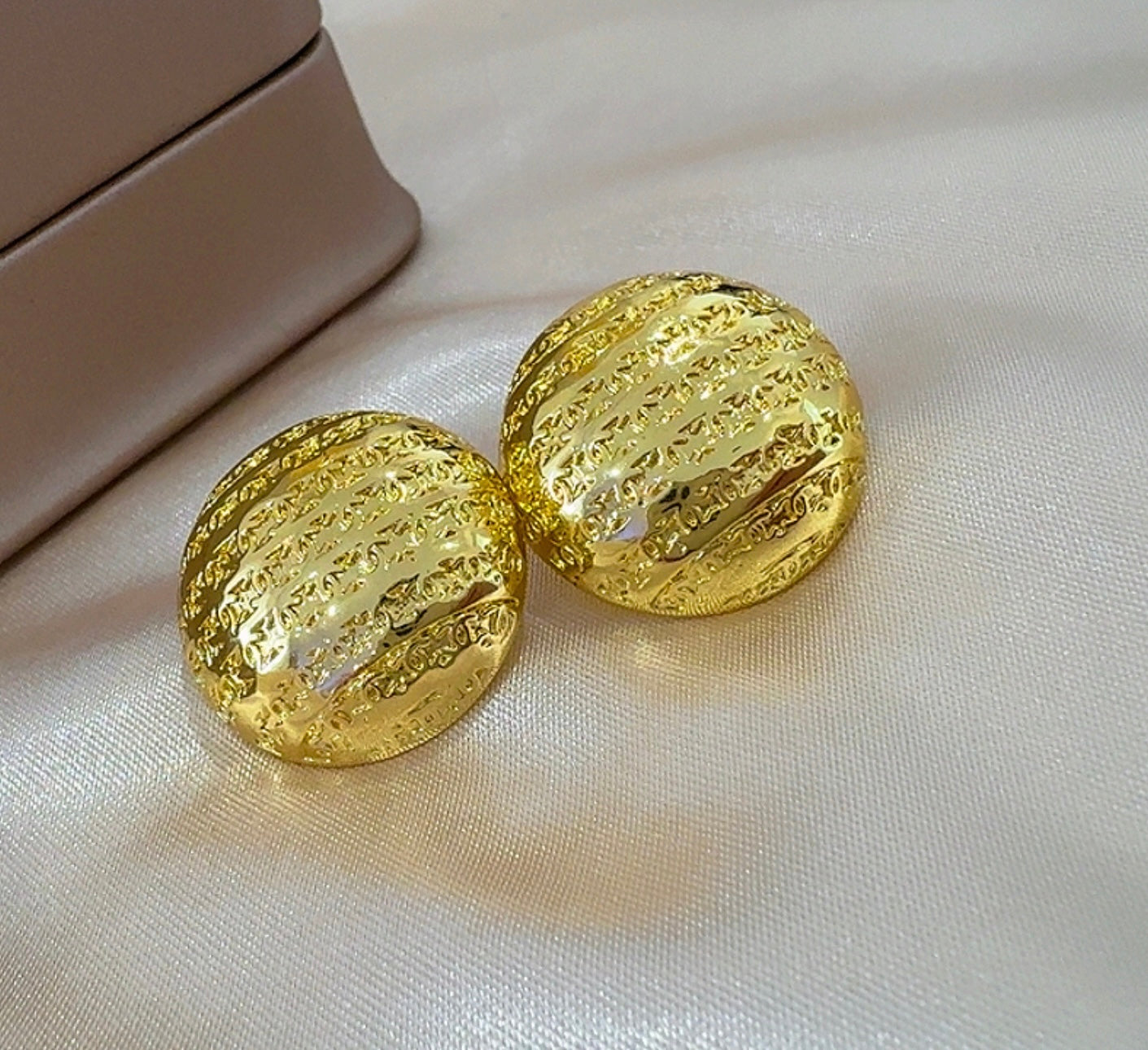 Clara earring
