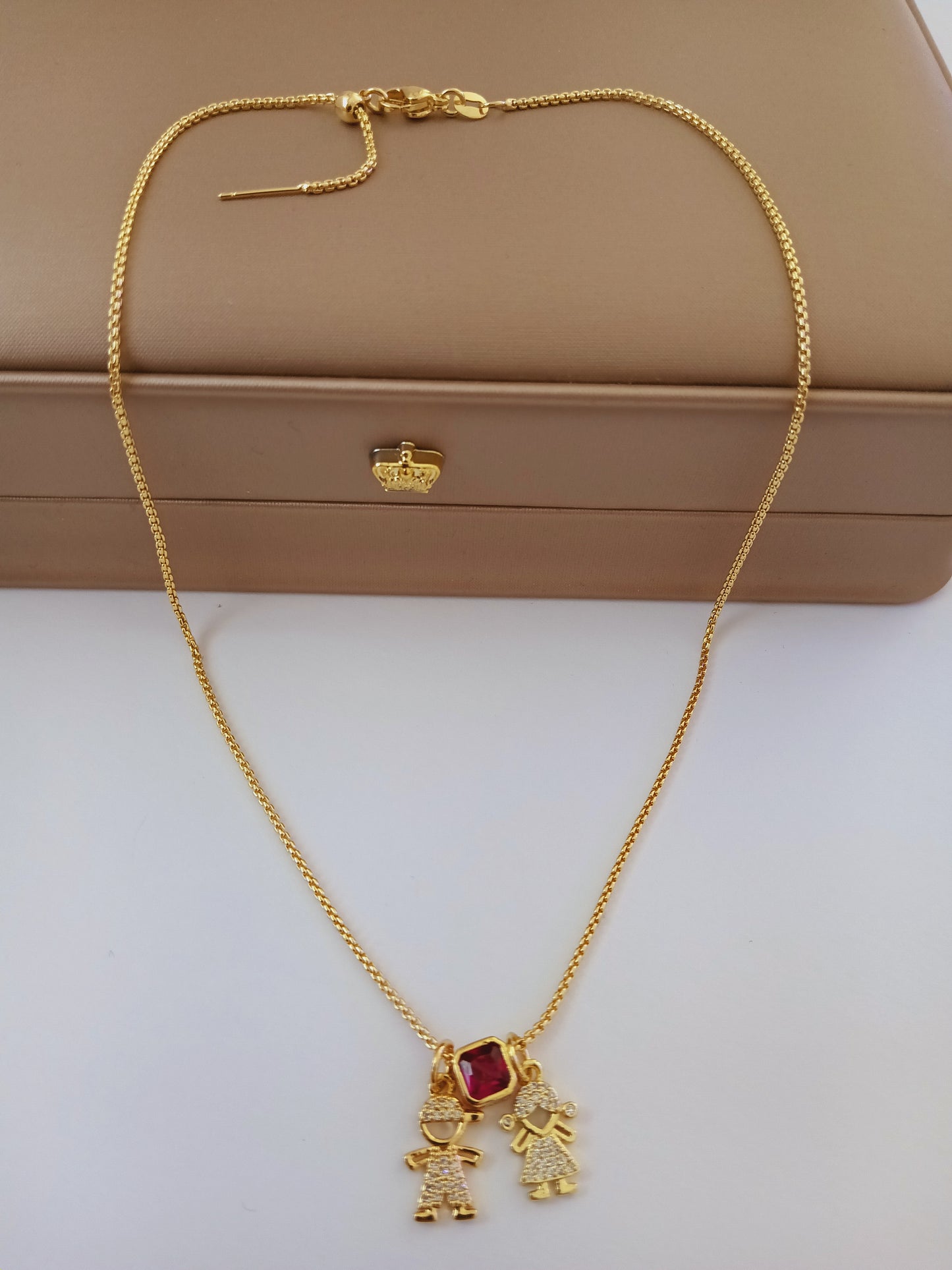 Alara necklace