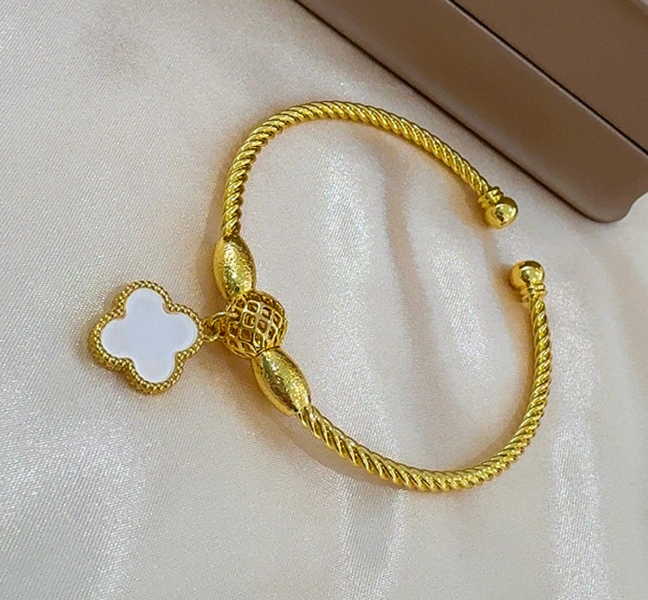 Conjunto de pulseras Ella