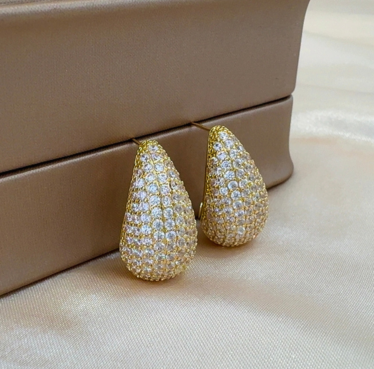 Gota earrings