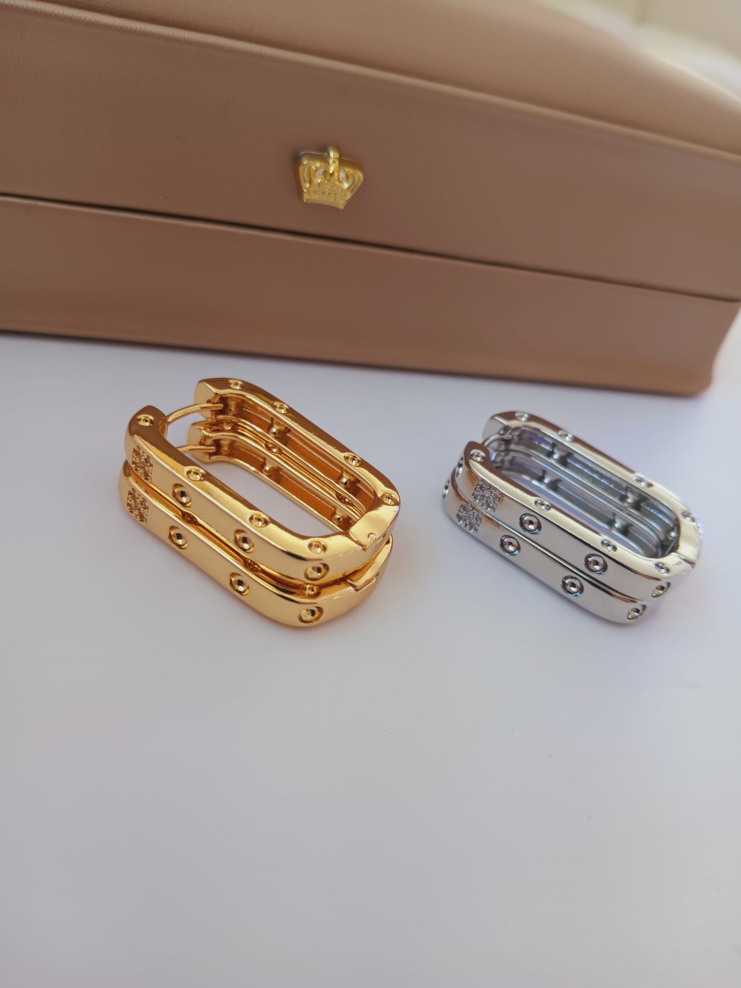 Gisel hoops
