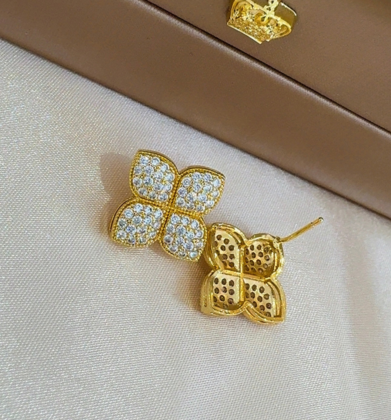 Flower earrings