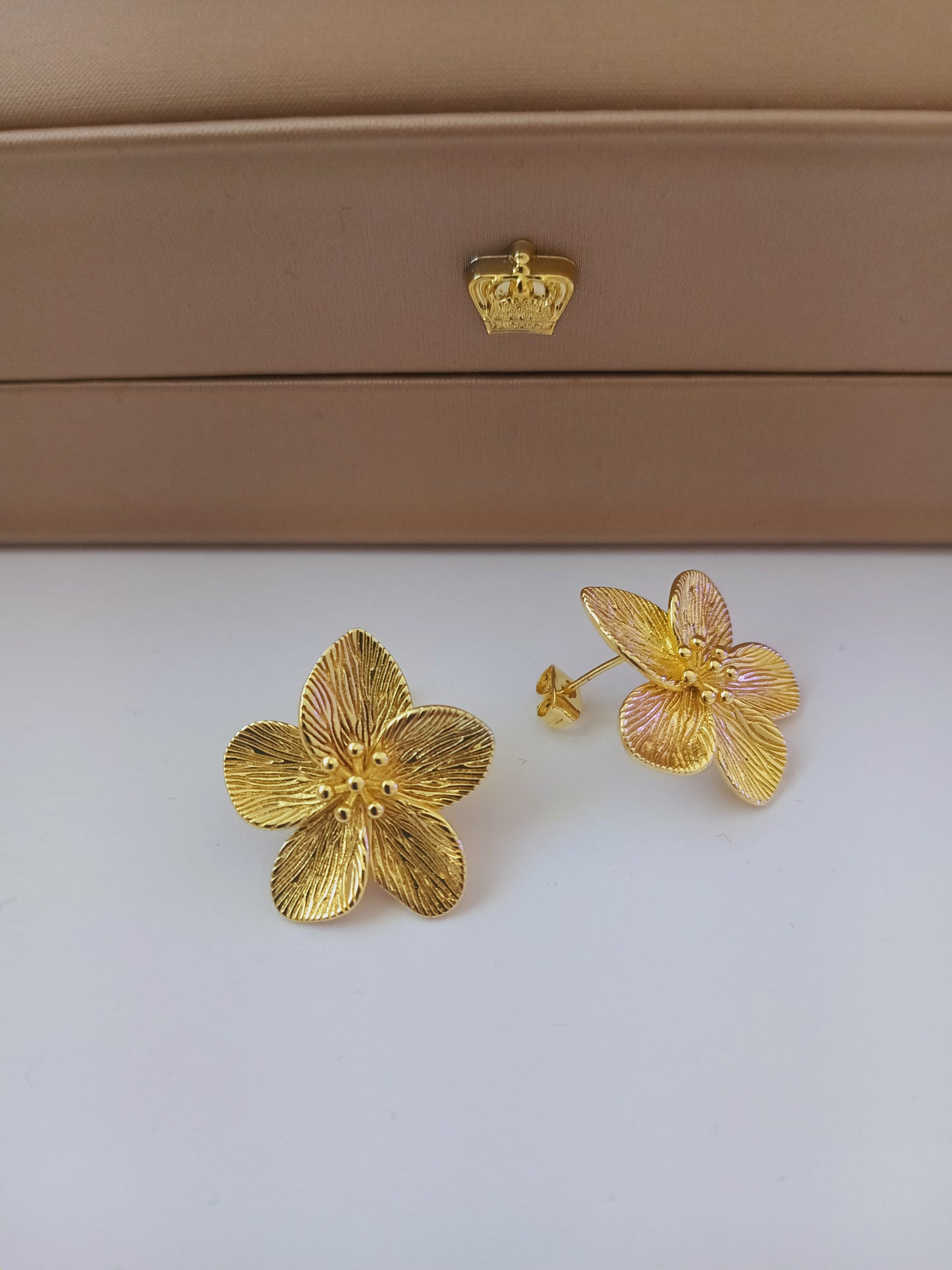 Victoria earrings