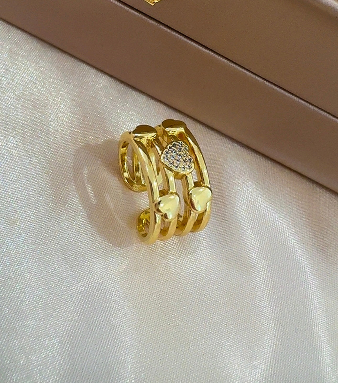 Shopia ring
