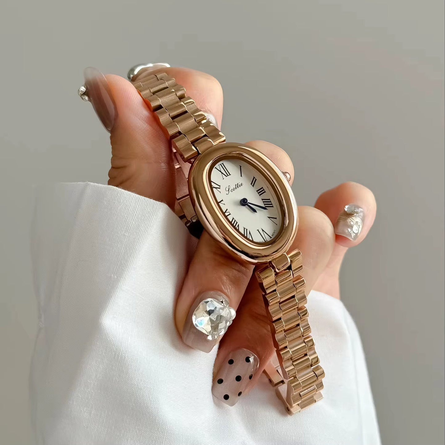 Liora Watch