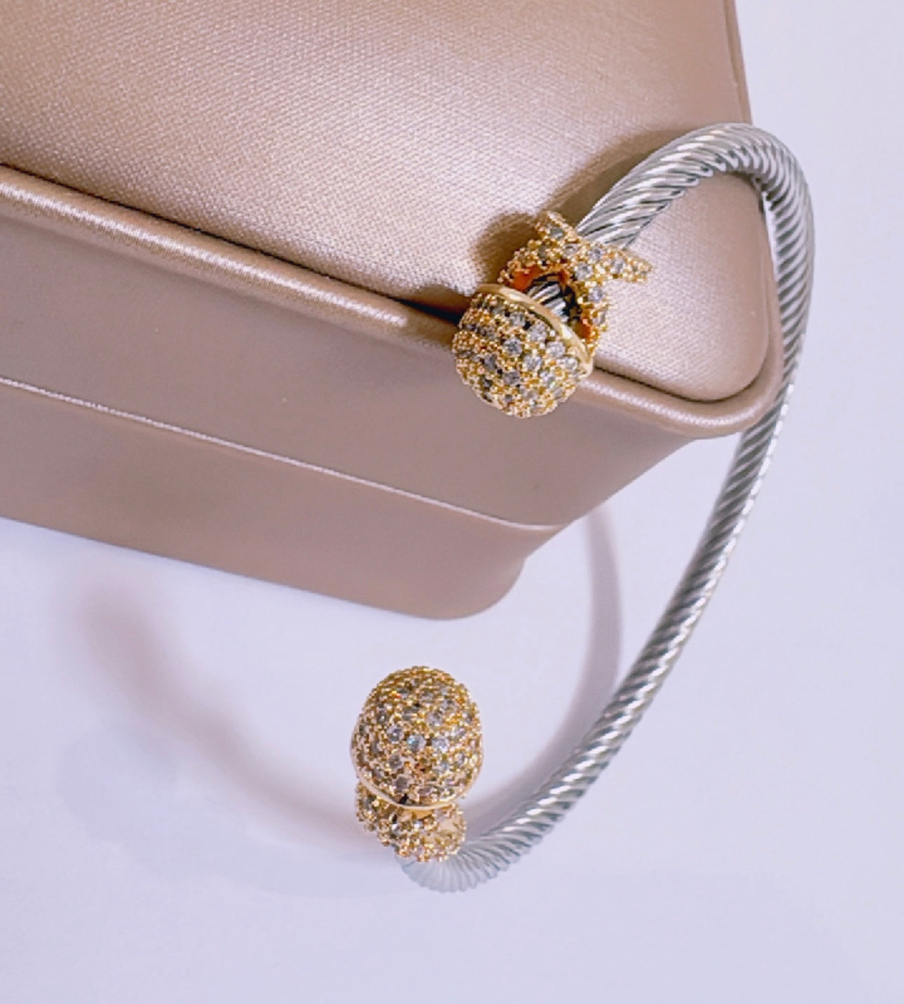 Iilly bracelet