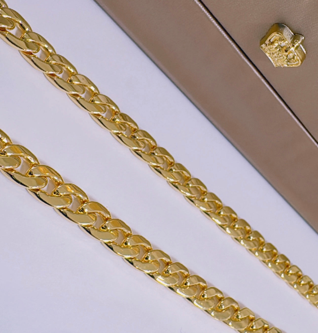 Cuban link necklace