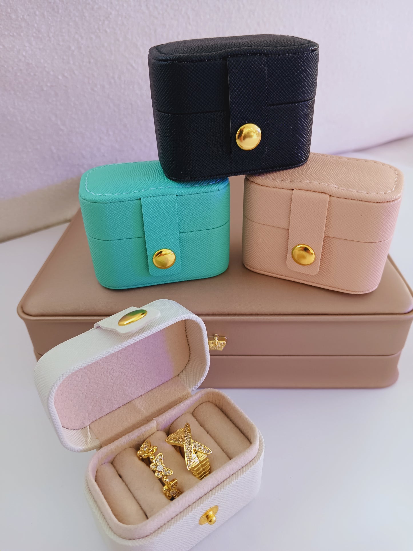 Mini jewelry box