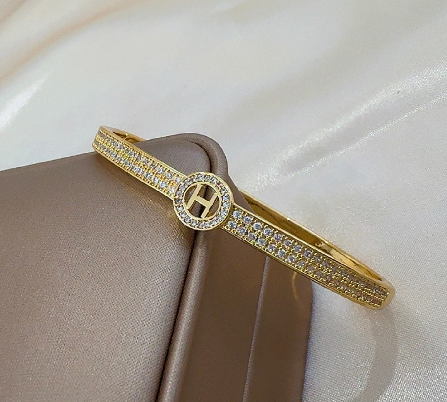 Ash bracelet