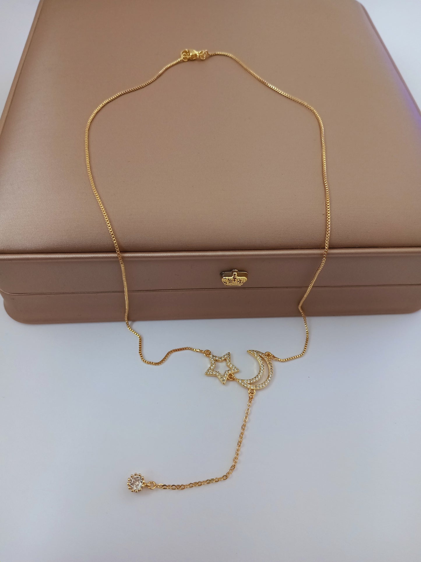 Media luna necklace