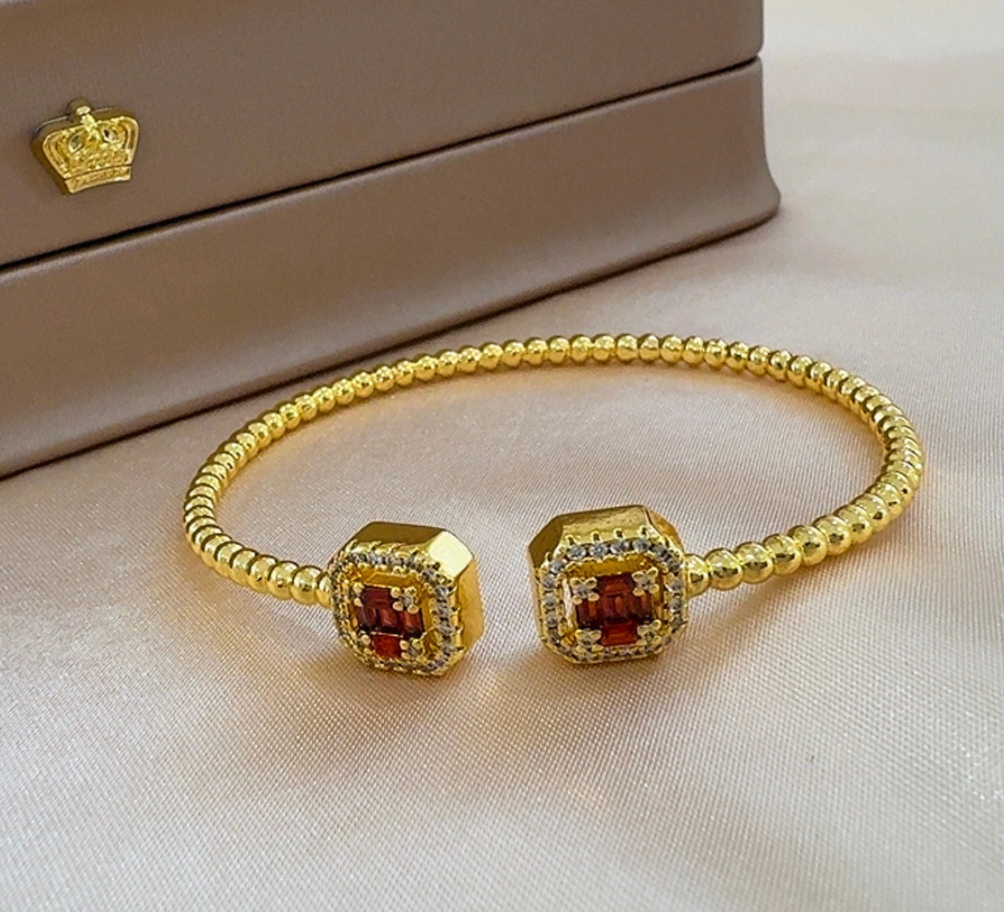 Pulsera de rubí