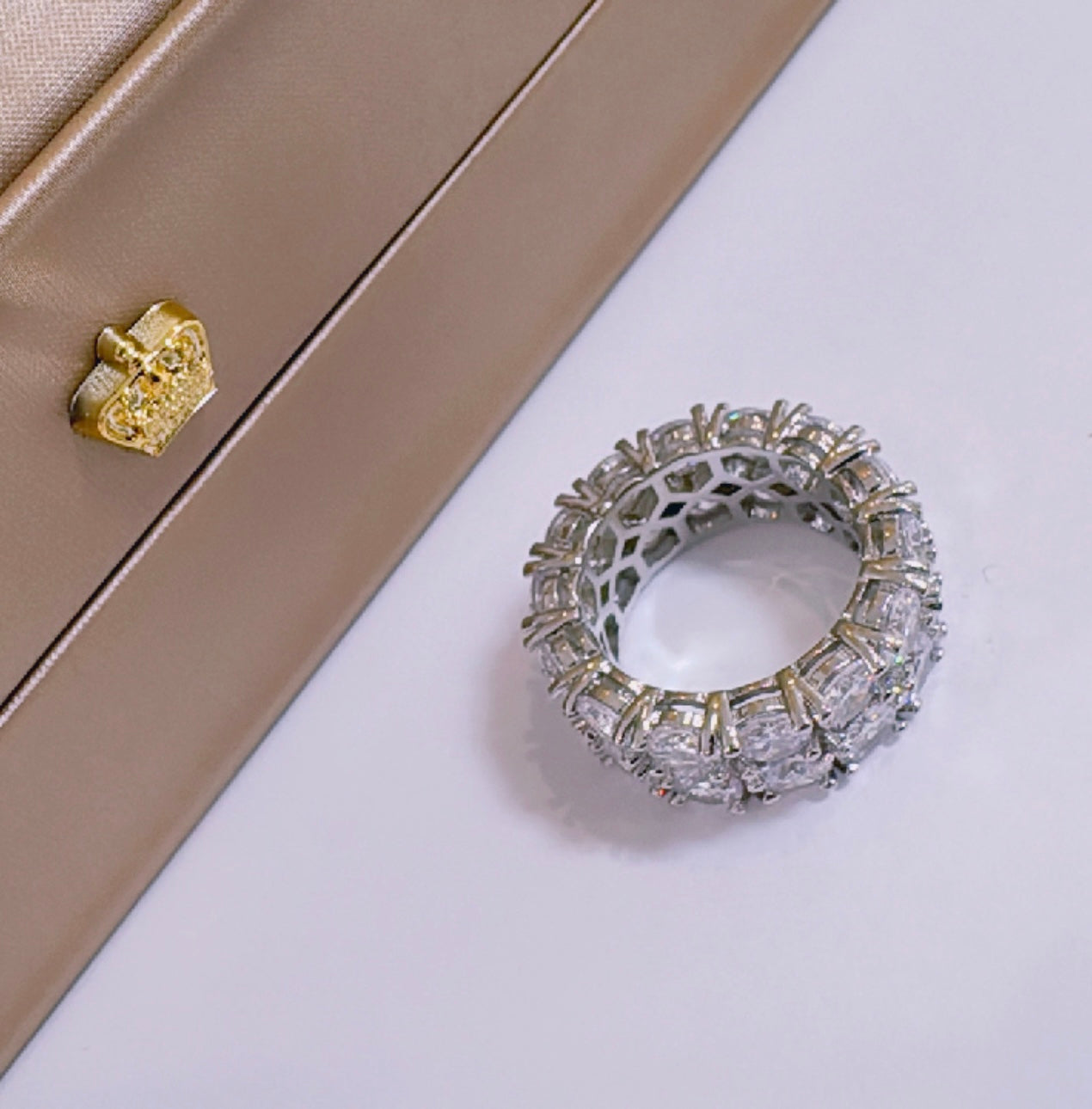 Nara ring