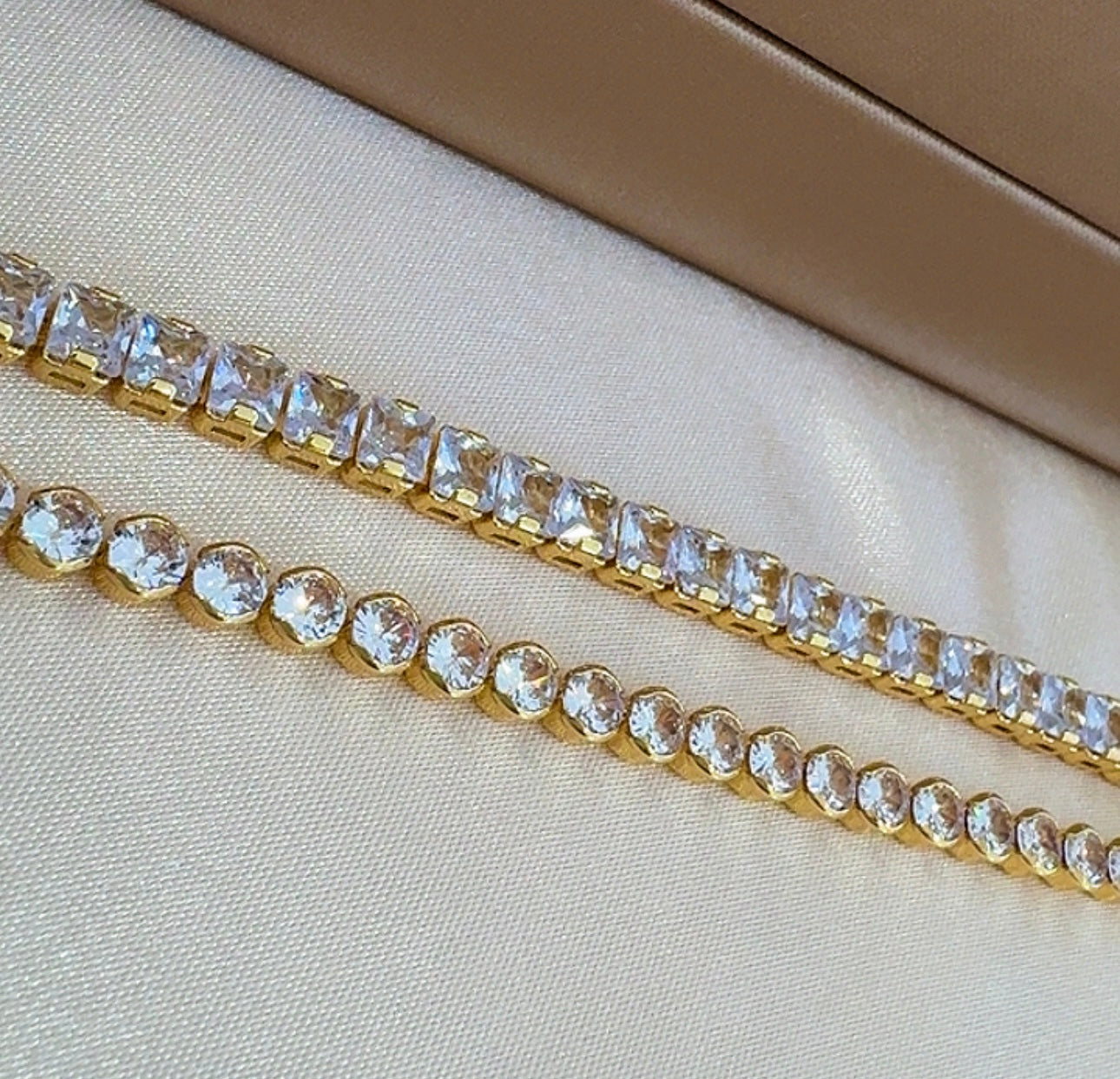 Tennis bracelet
