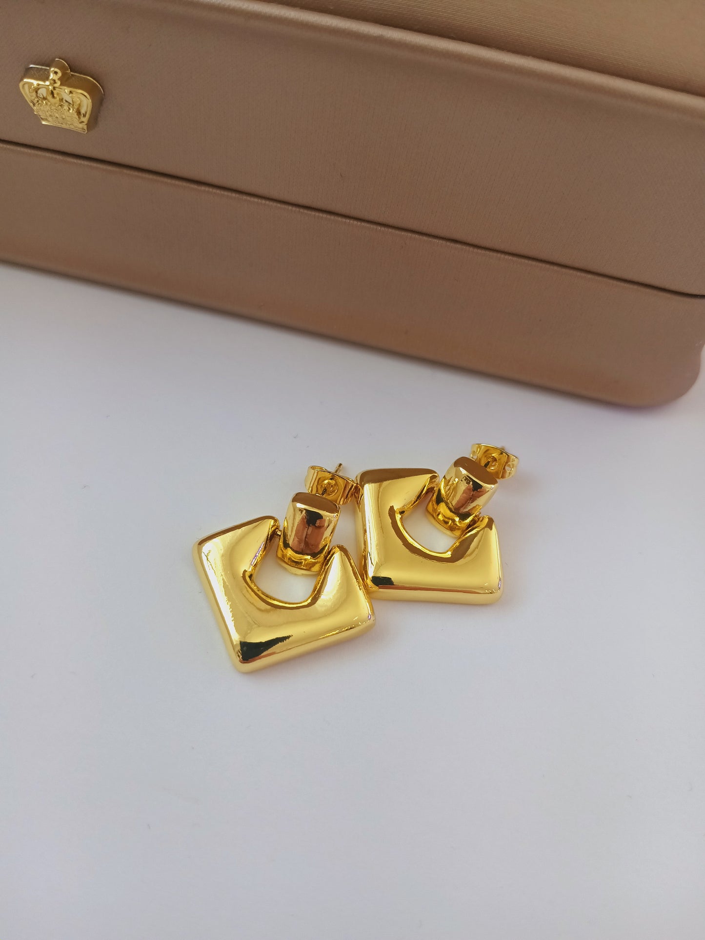 Ava earrings