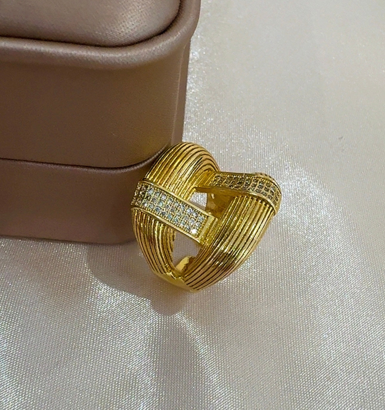 Grace ring