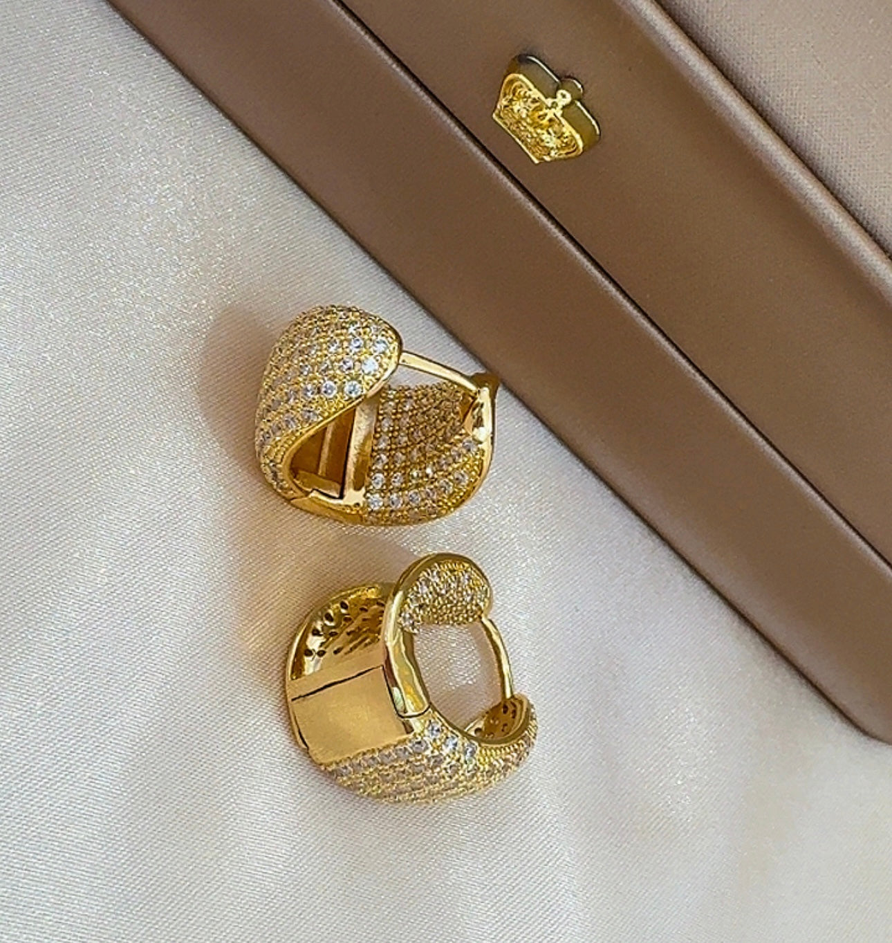 Karina hoops