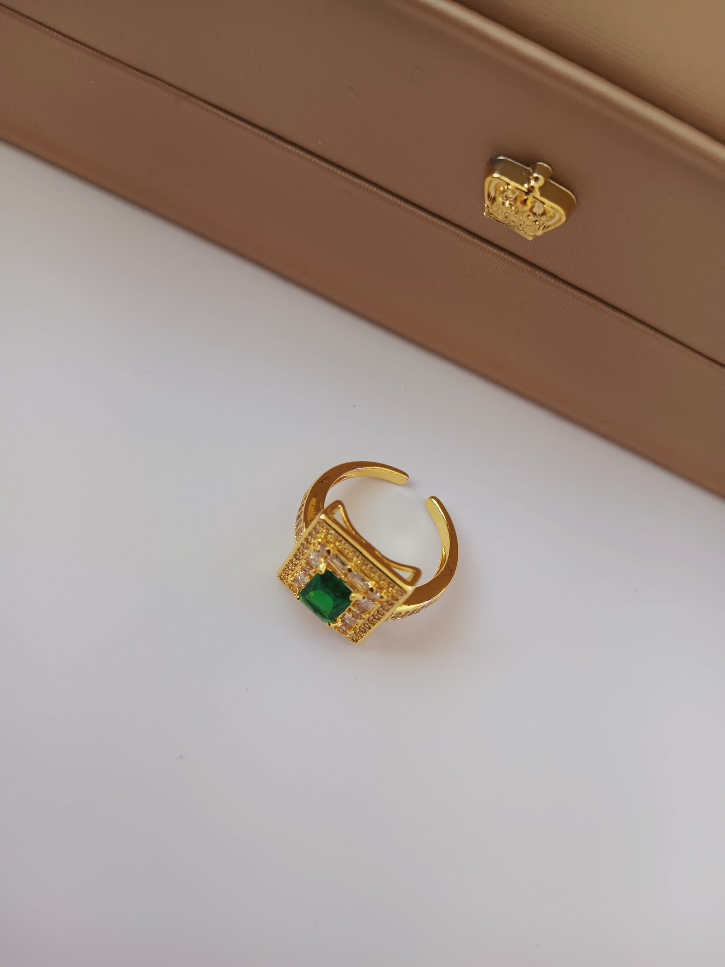 Ella ring