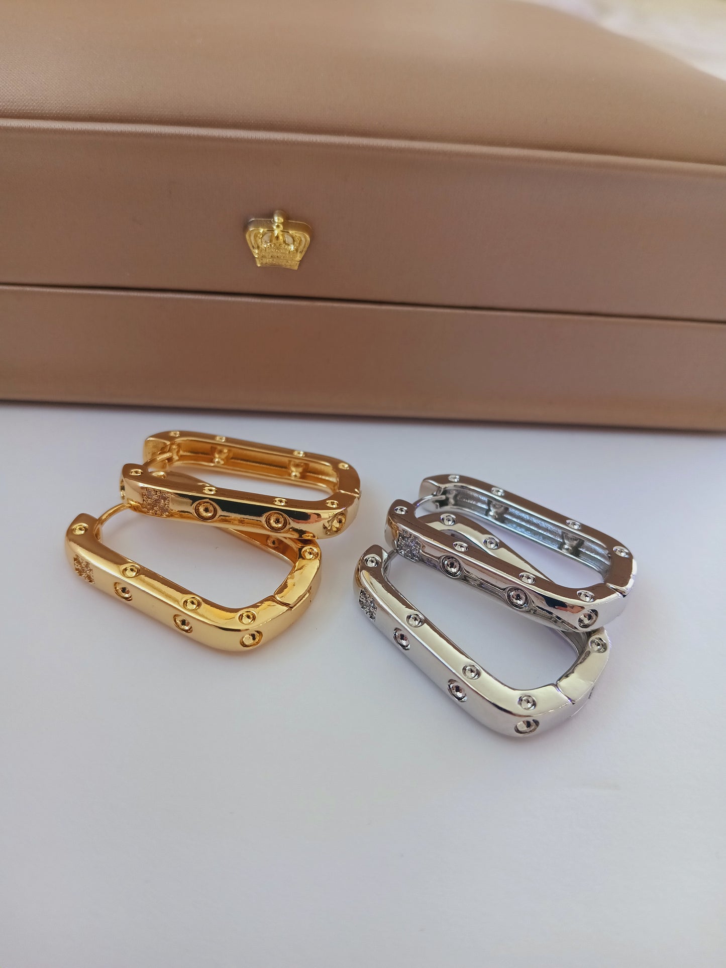 Gisel hoops
