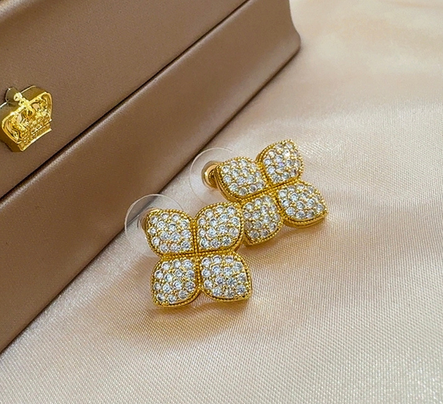 Flower earrings