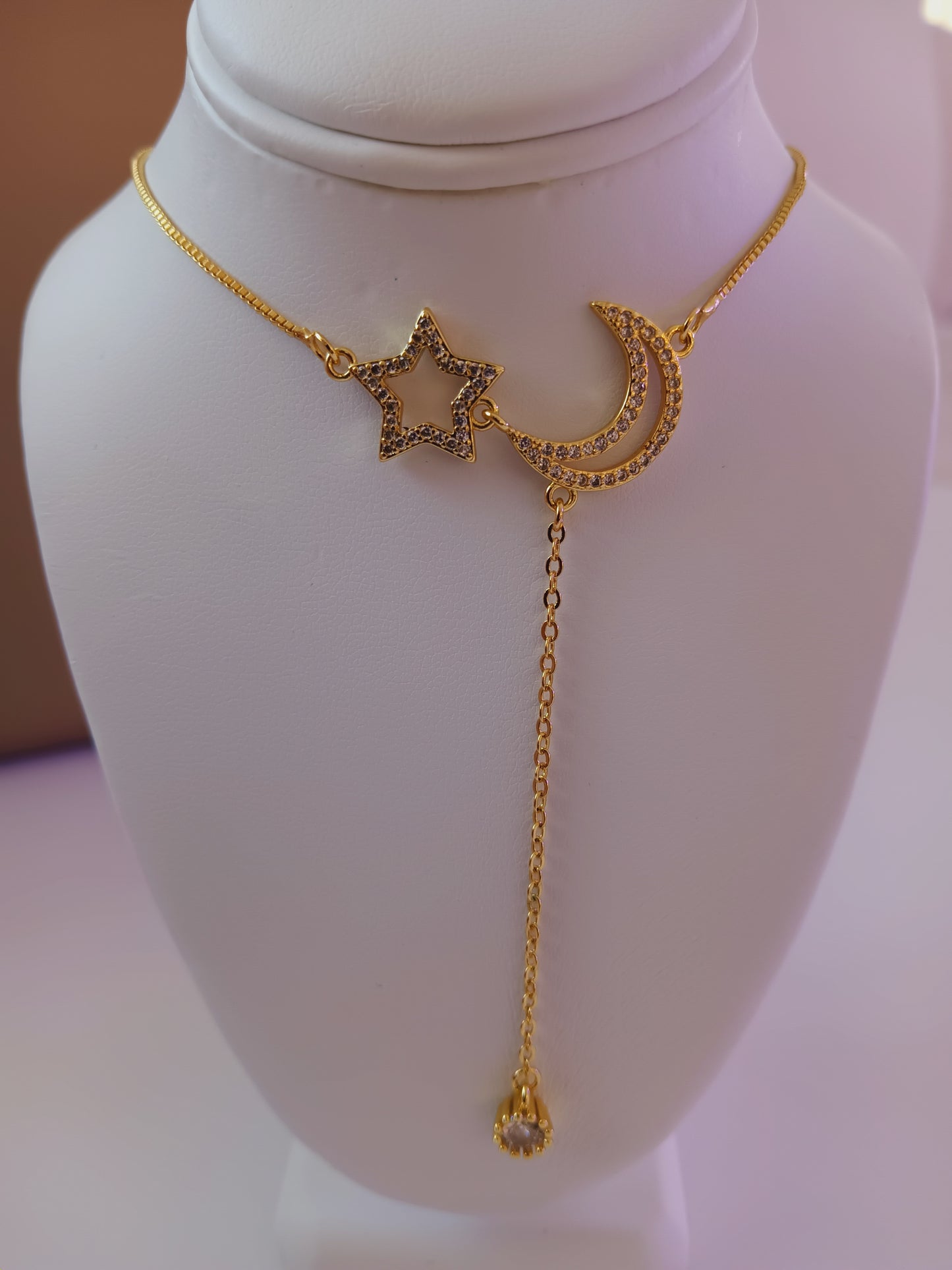Media luna necklace