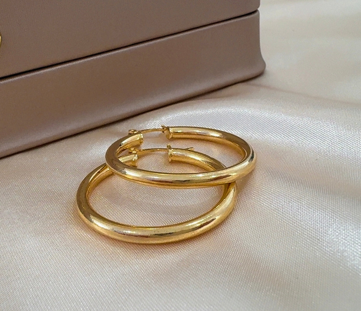 Jenni hoops