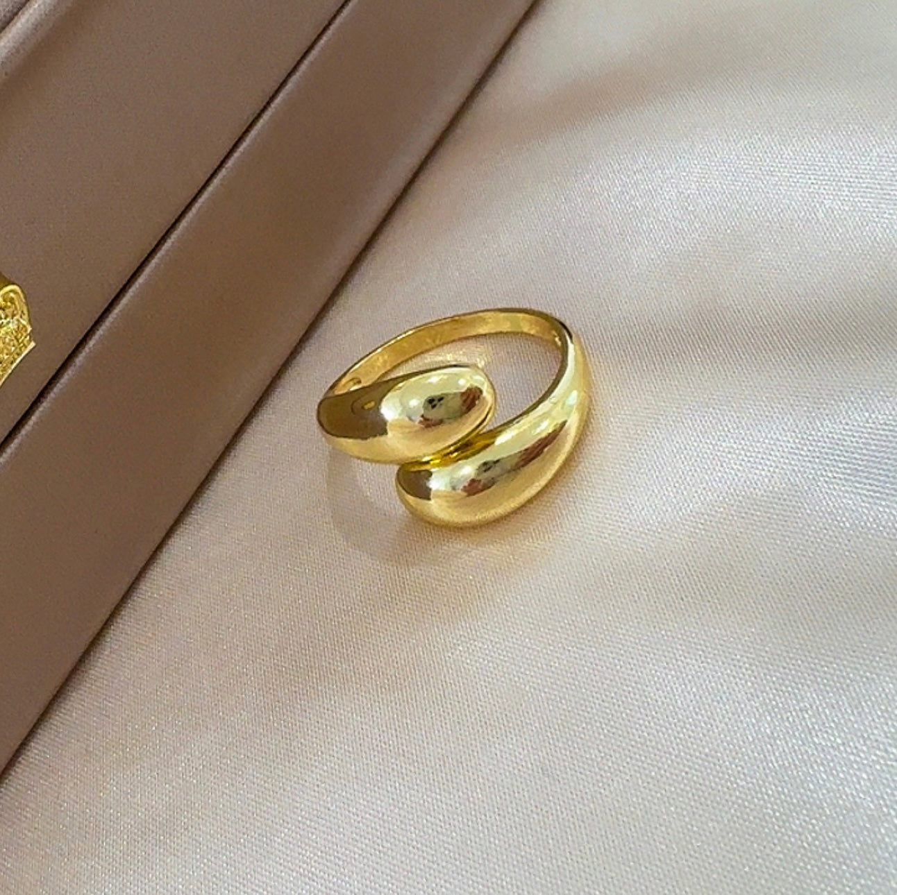 Gota ring