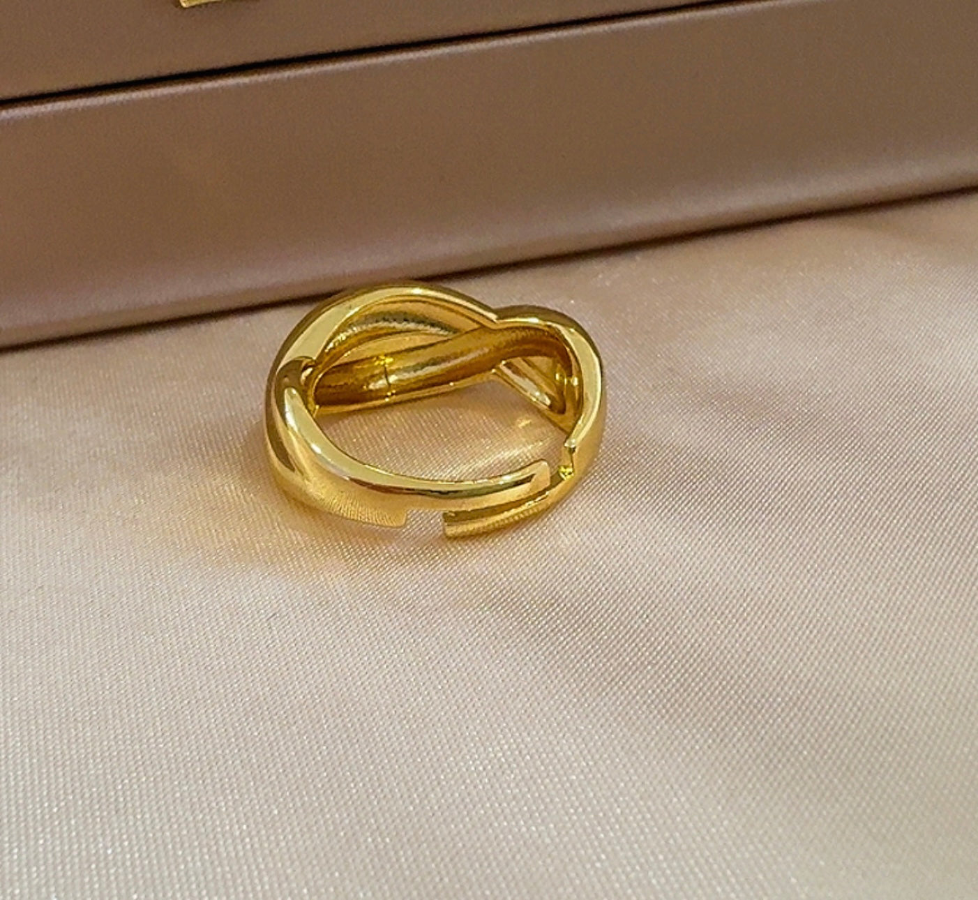 Neva ring