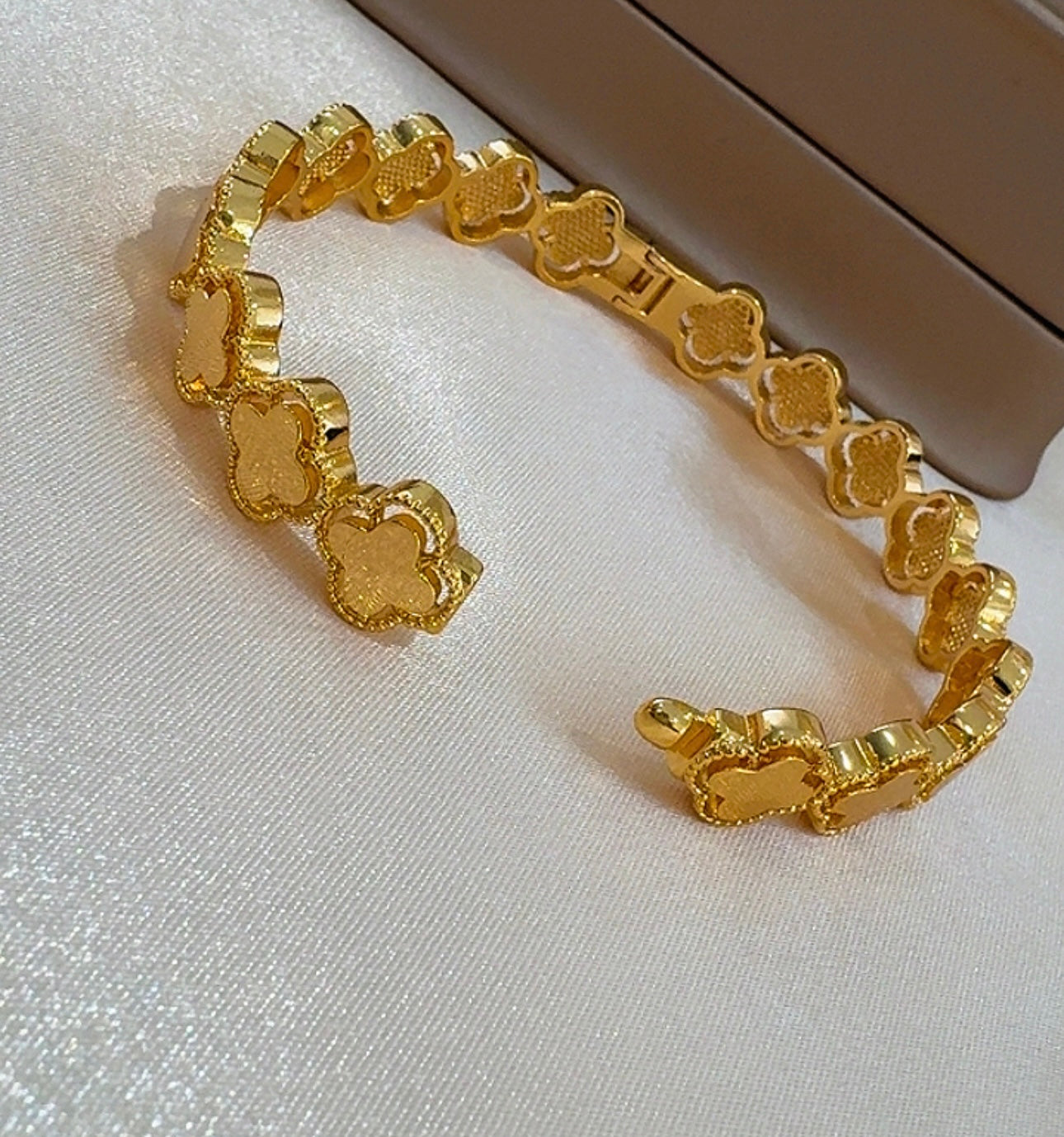 Olivia bracelet