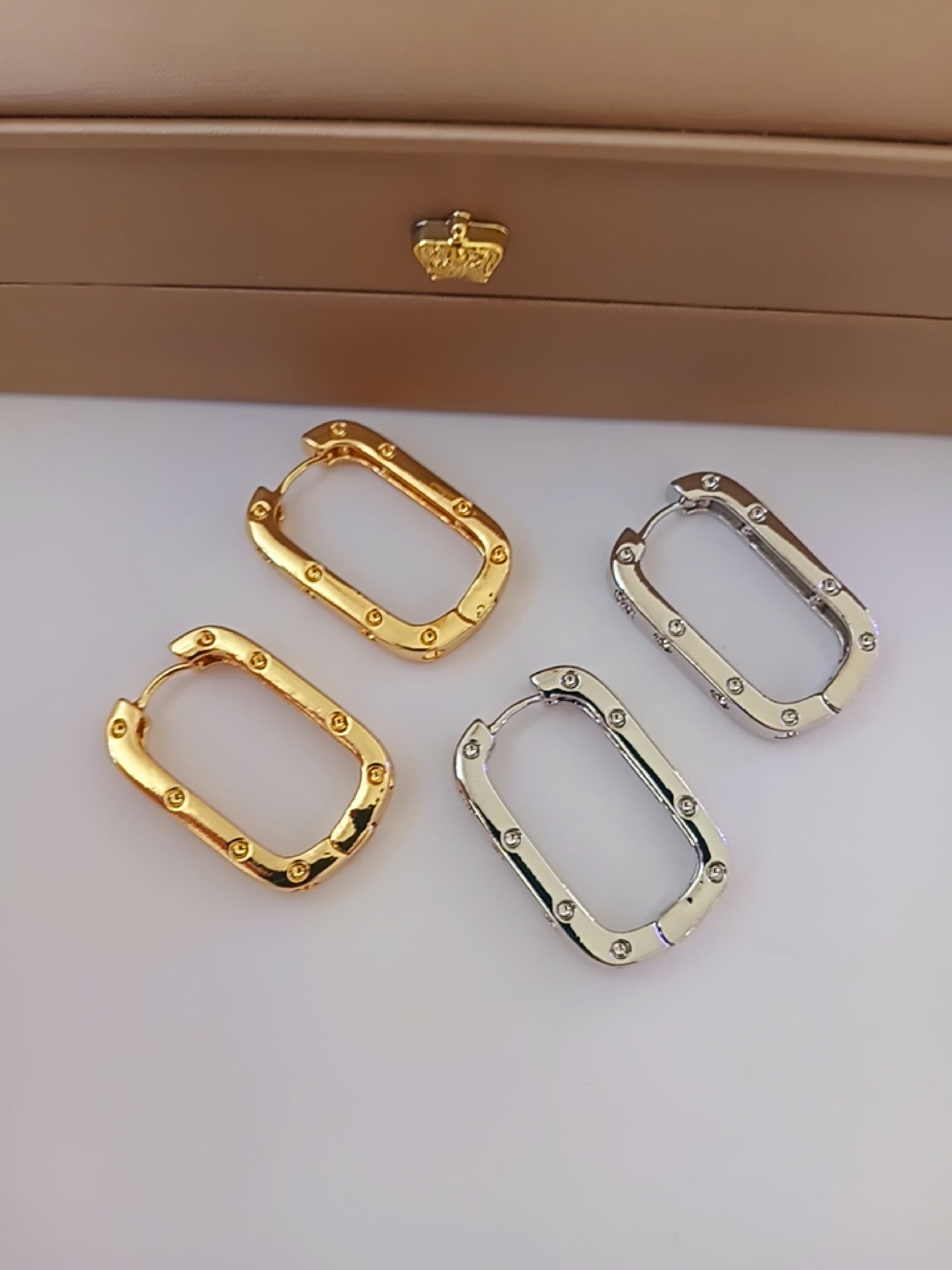 Gisel hoops