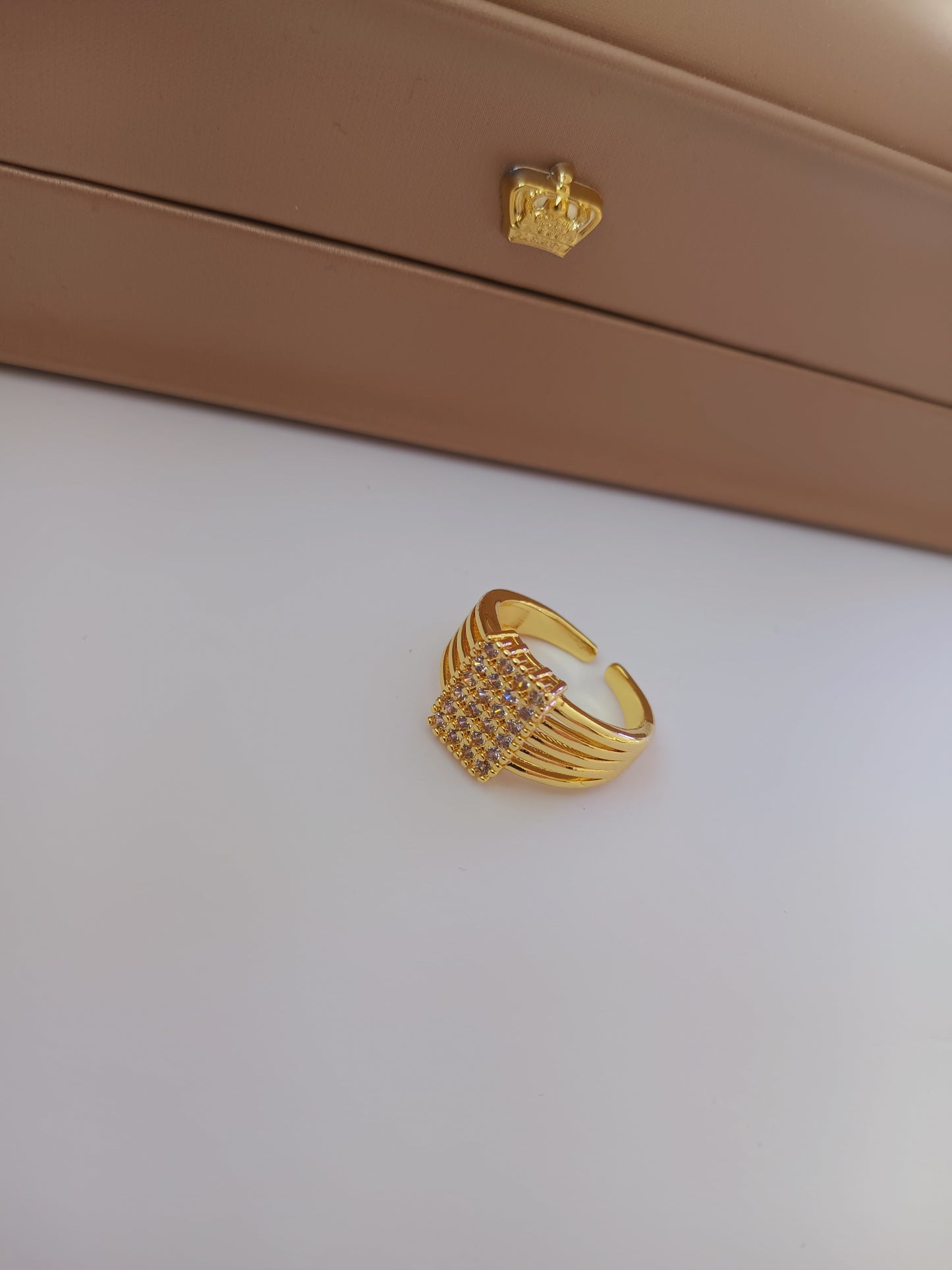 Danna ring