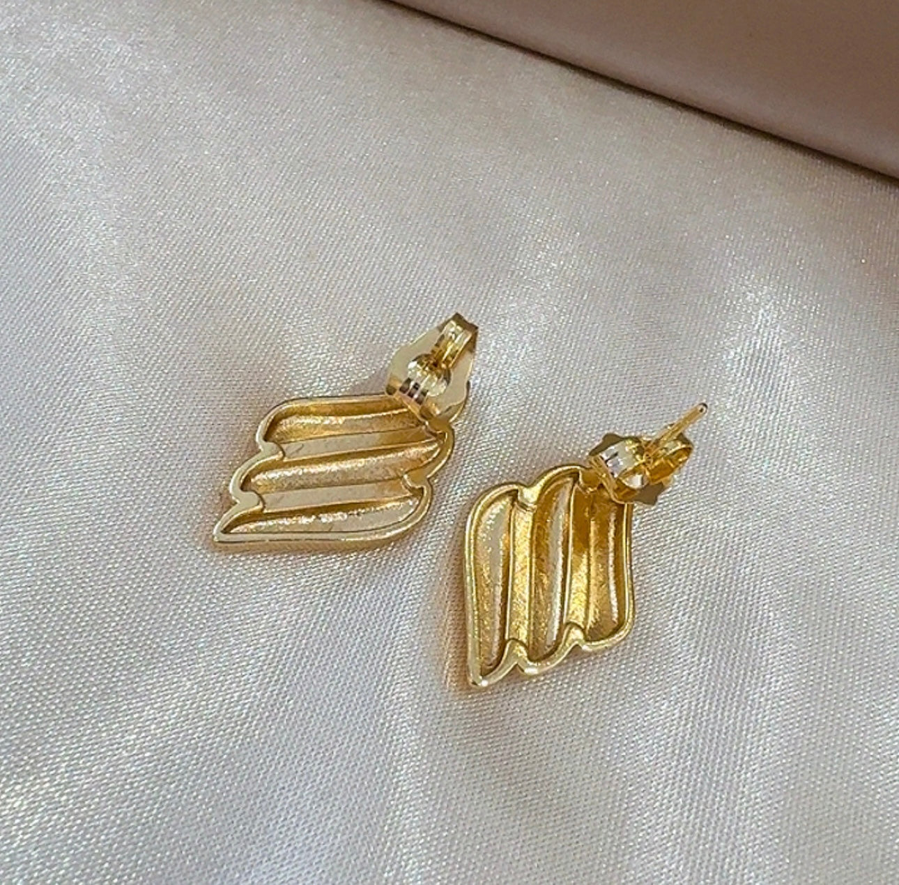 Lucy earrings