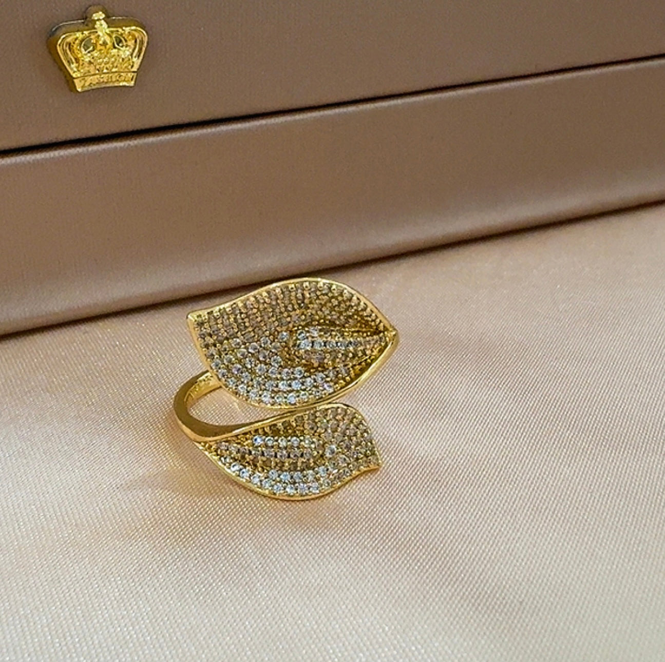 Leaf ring