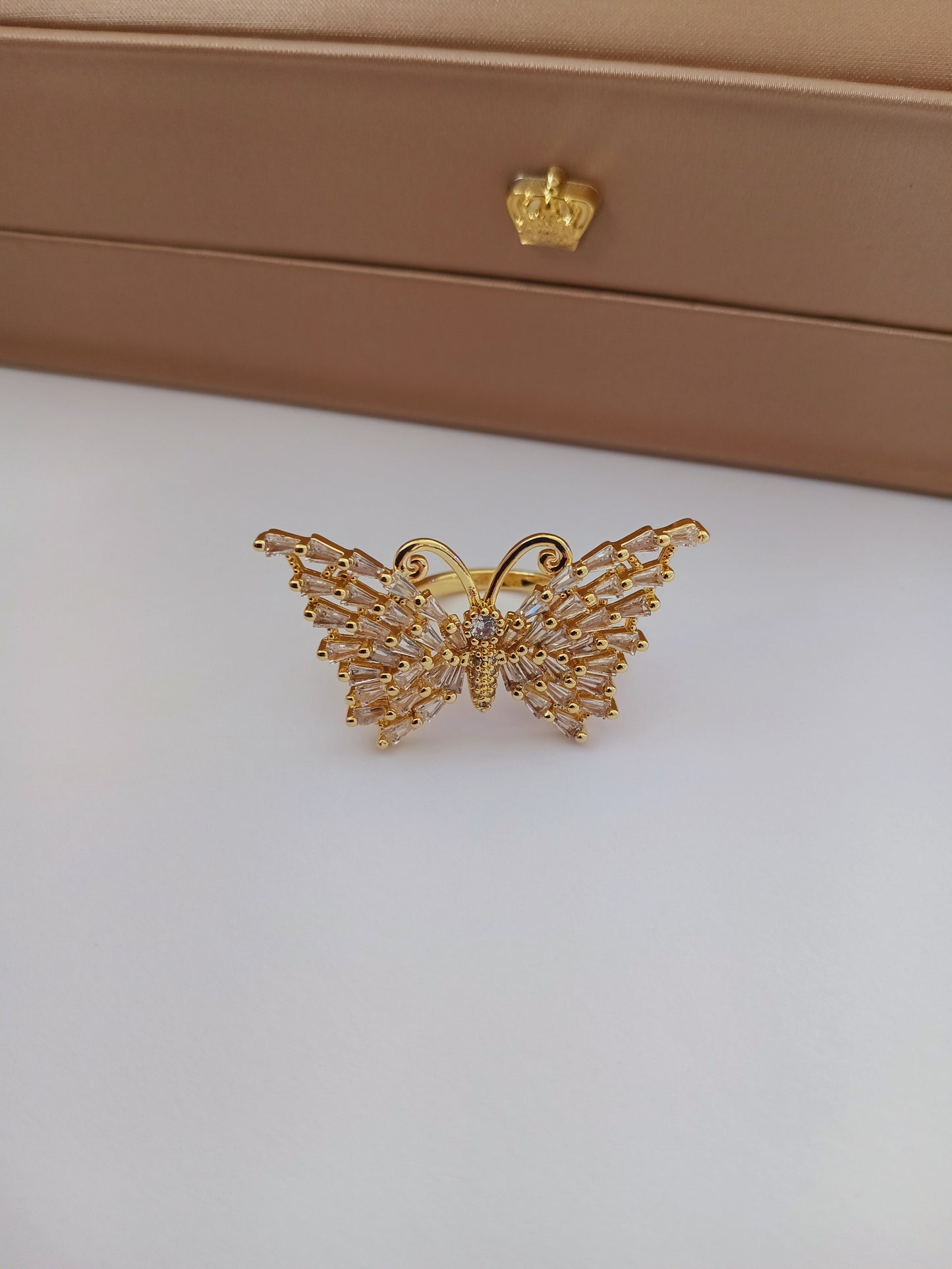 Mariposa ring