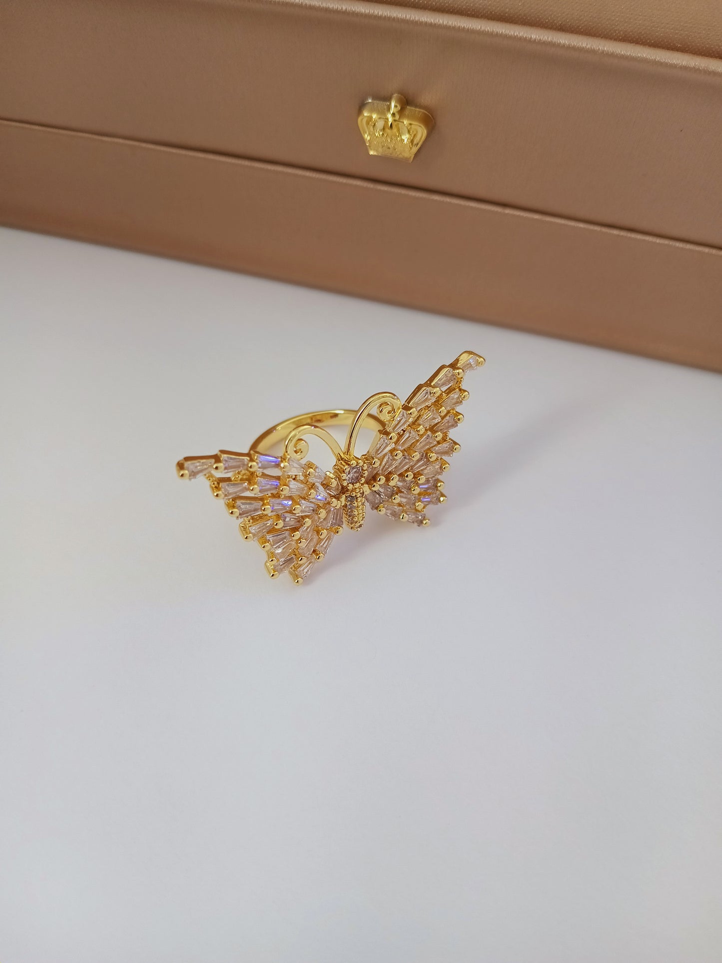 Mariposa ring