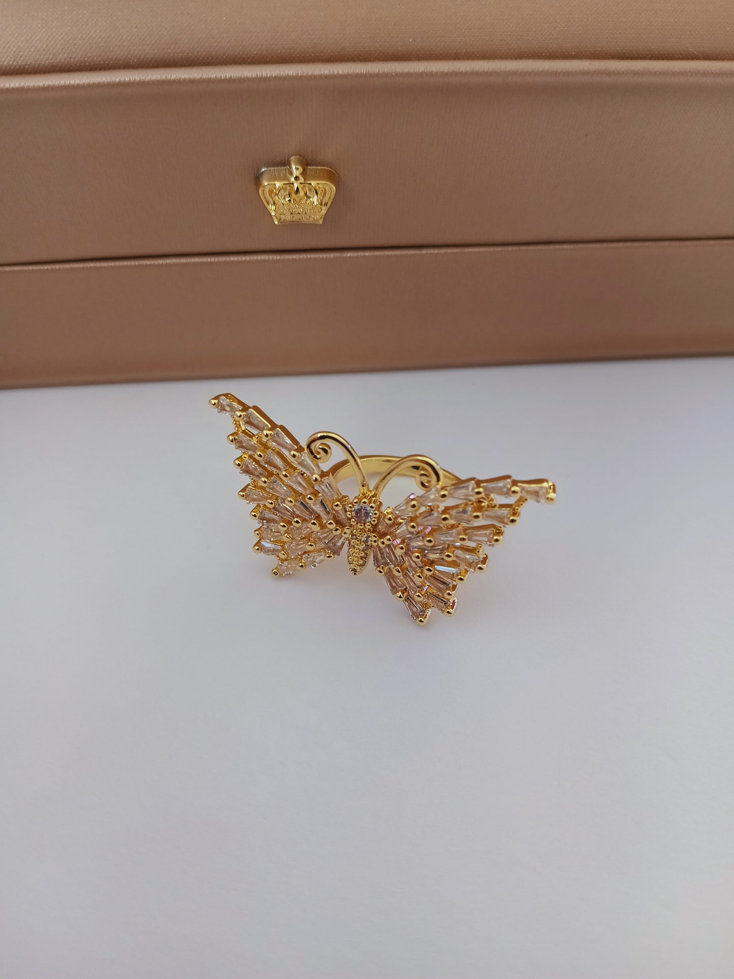 Mariposa ring