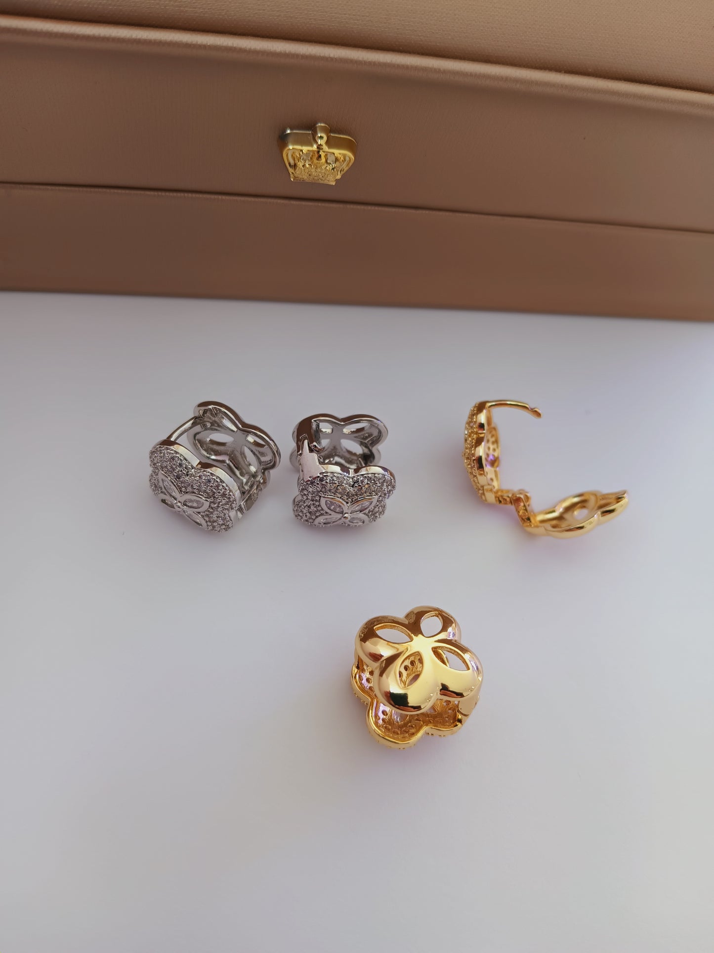 Arlet hoops