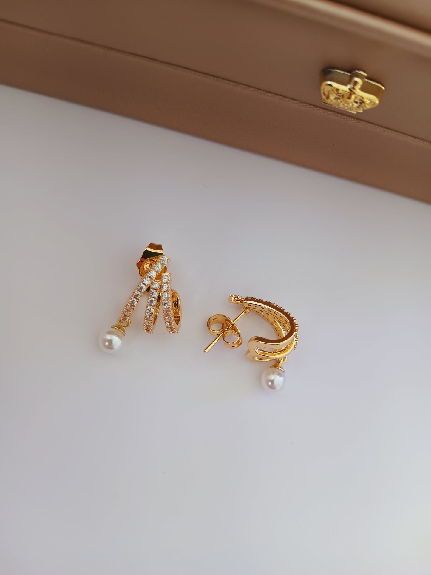Clara earrings