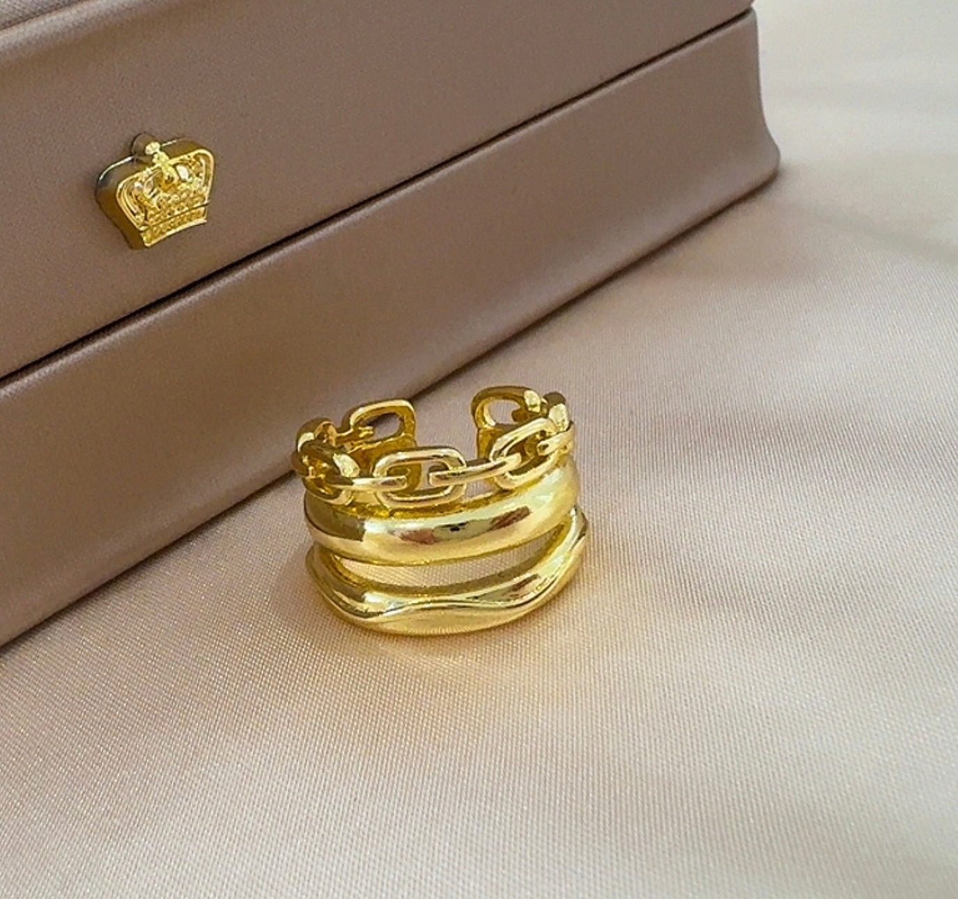 Iris Ring