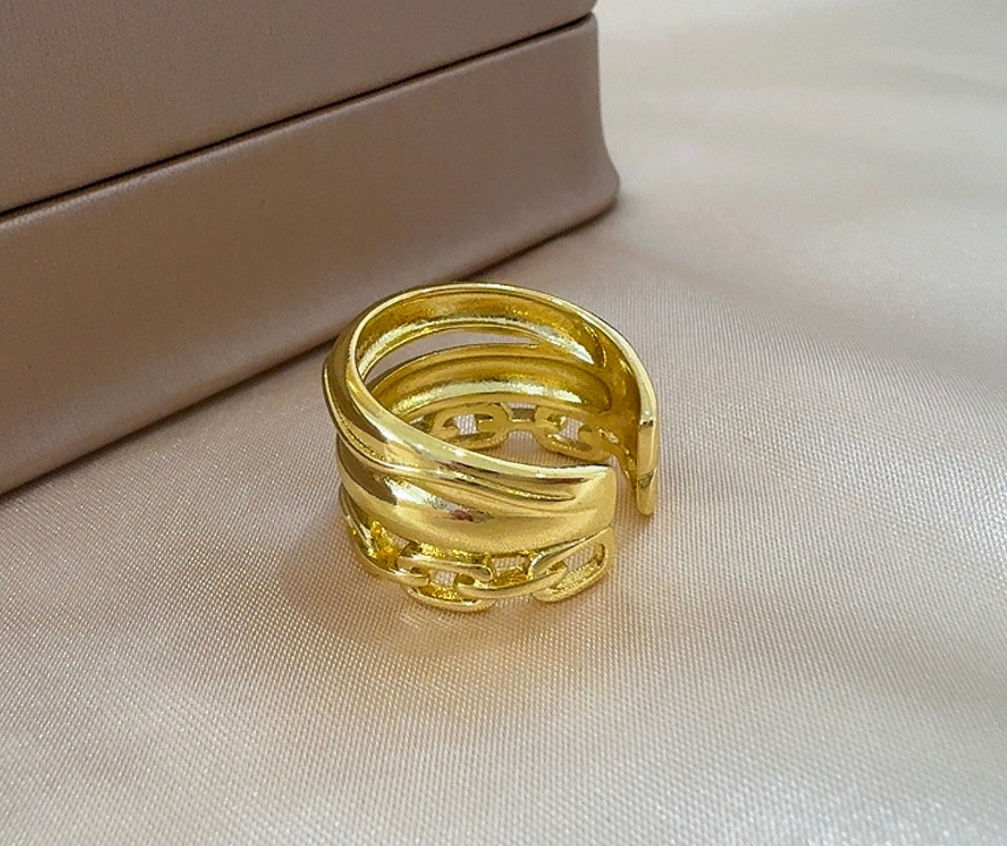 Iris Ring