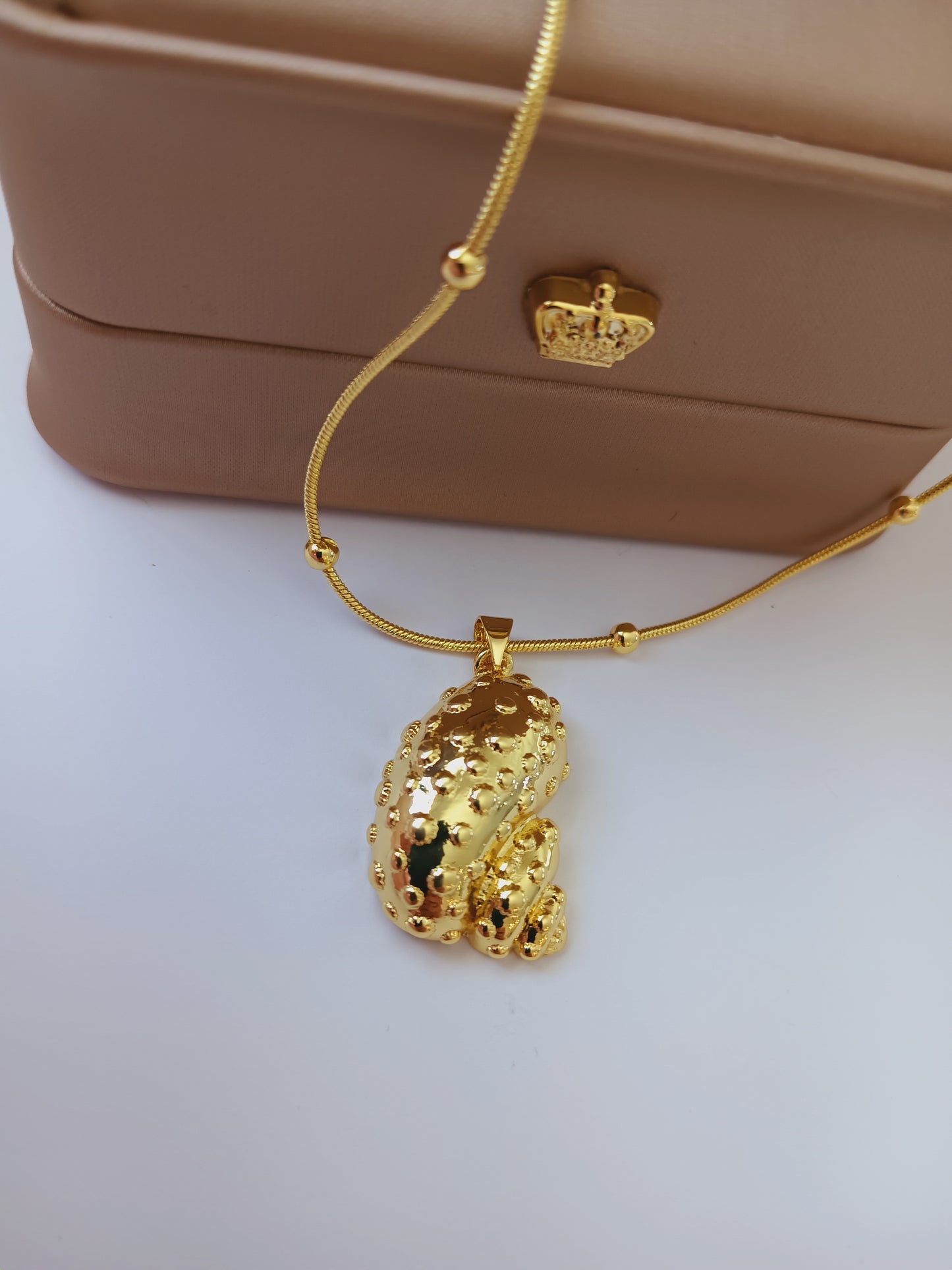 Isla necklace