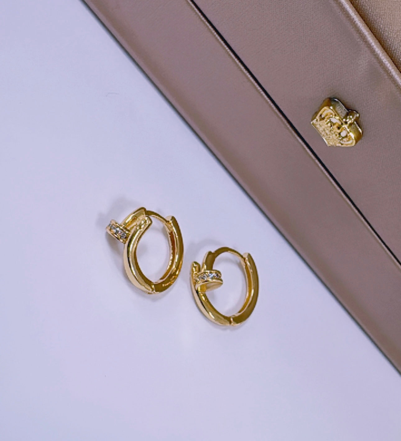 Nail hoops