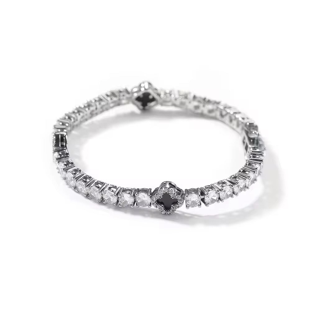 Olea bracelet