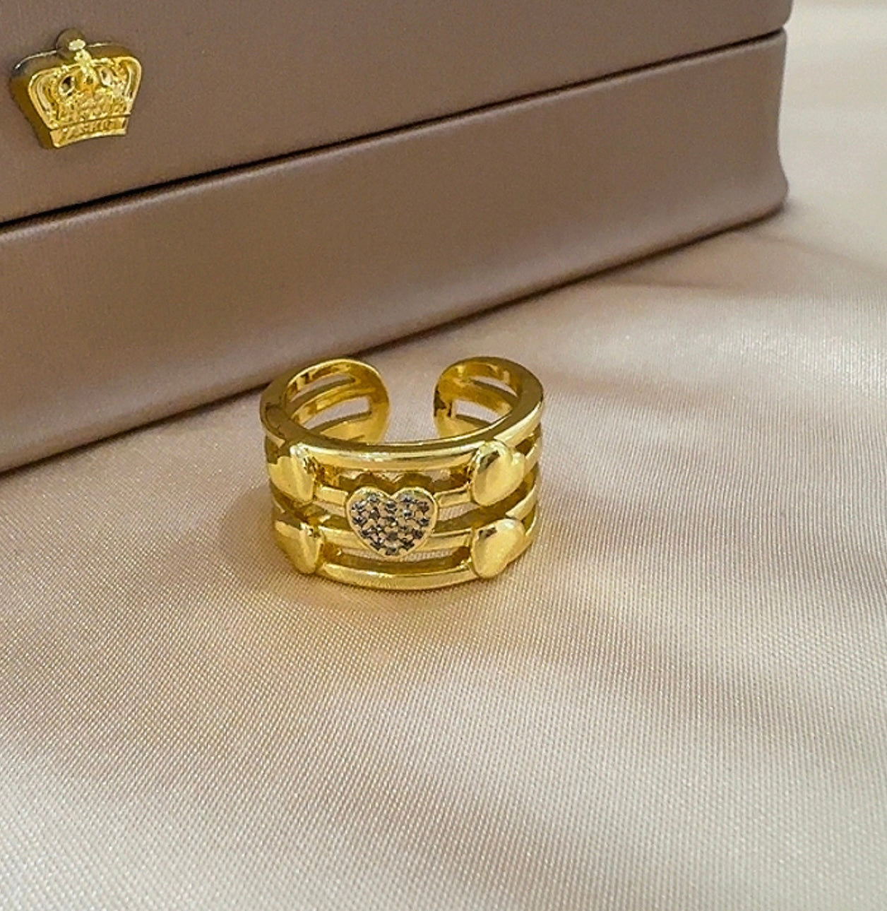 Shopia ring