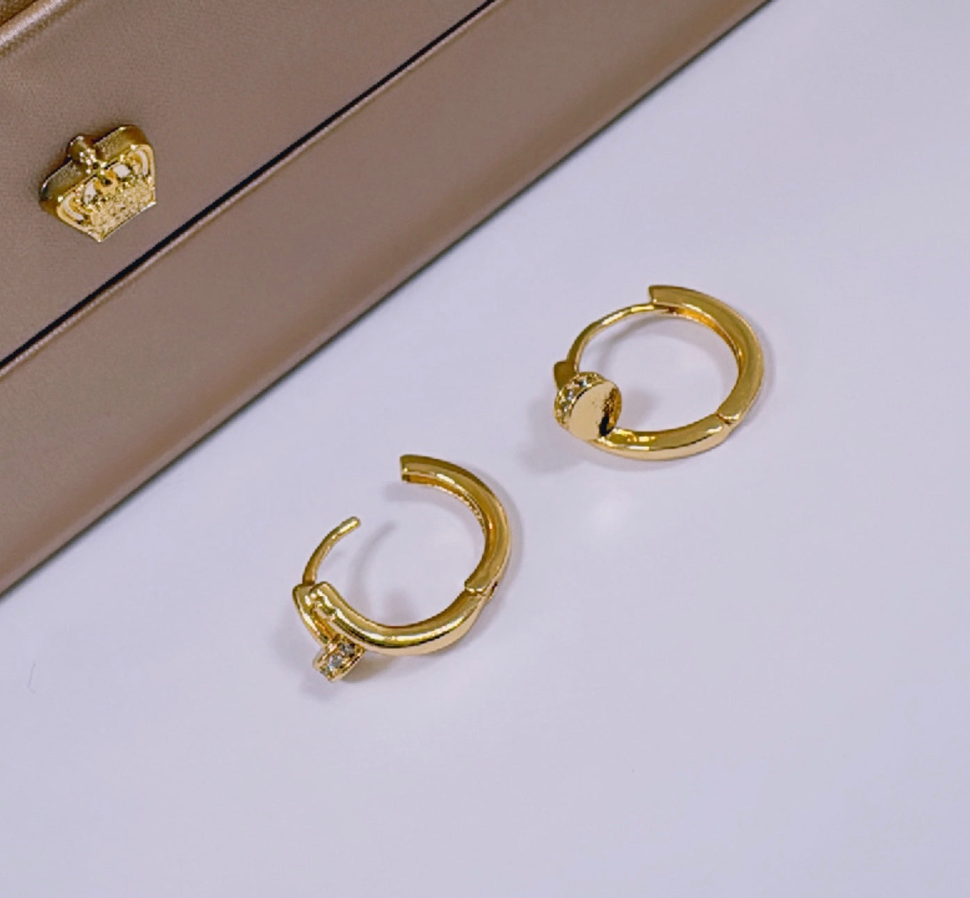 Nail hoops